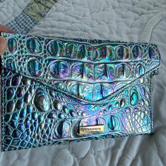 Brahmin Wonderland Melbourne BYO Case - Picture 12 of 13